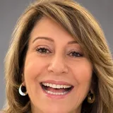 Dra. Yara Cristina Rocha Tanezini