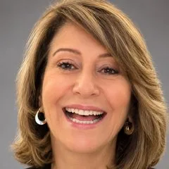 Dra. Yara Cristina Rocha Tanezini